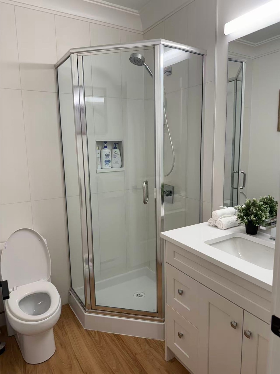 Sparkling clean guest bathroom